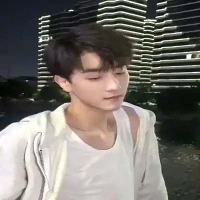 孔玉霁